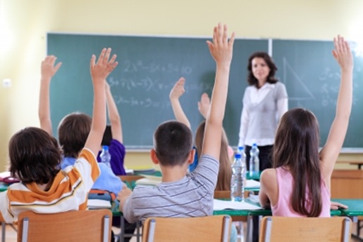 Να τι μαθήματα παραδίδουν “καθηγητές” στα παιδιά της εργατικής τάξης