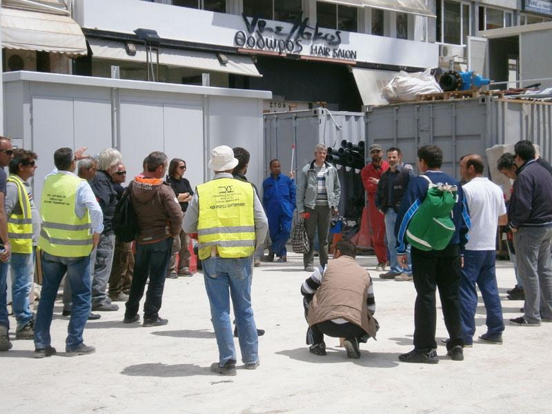 ΜΥΡΙΣΕ ΕΡΓΑΤΙΚΗ ΠΡΩΤΟΜΑΓΙΑ ΚΑΙ ΣΤΟ ΕΡΓΟΤΑΞΙΟ ΤΟΥ ΜΕΤΡΟ ΣΤΗ ΠΛ. ΚΟΡΑΗ
